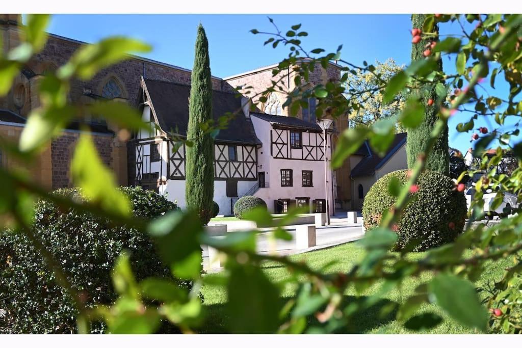 La Maison Rose, Chaleureuse Et Luxueuse *